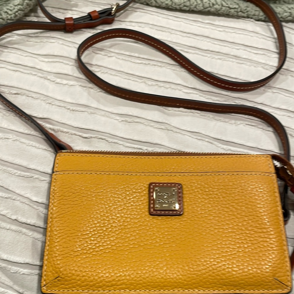Dooney & Bourke cross body purse.